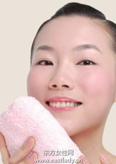 緊急祛痘小方法快速平復(fù)痘痘 讓痘痘 去無蹤