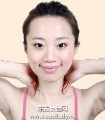 頸部按摩方法消除惹人頸紋