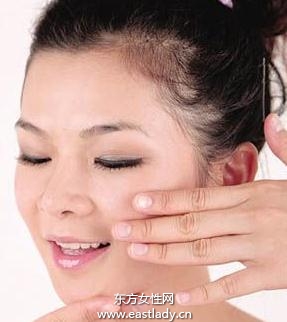 皮膚干燥缺水的原因和解決辦法