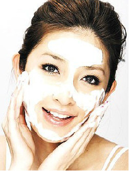 自制7款抗皺防衰老面膜 肌膚煥發(fā)年輕