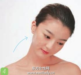 六步頸部護(hù)理運(yùn)動(dòng) 預(yù)防頸部細(xì)紋