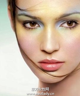 5步按摩法輕松去唇紋