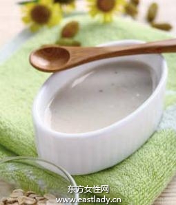 8款自制補(bǔ)水保濕面膜 煥醒水嫩肌膚