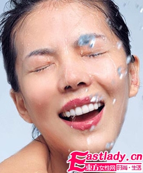 三大習(xí)慣防止皮膚干燥