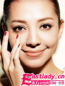 四大眼部護(hù)理小竅門解決眼部浮腫問(wèn)題