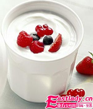 為肌膚補(bǔ)水保濕常喝六種飲品