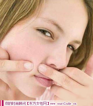 青春痘千萬不能擠 小心毀了你的臉