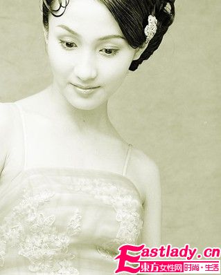 天生黑皮膚怎么美白