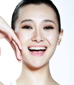 夏季護(hù)膚美容謹(jǐn)防八大誤區(qū)