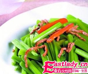 夏天吃什么食物容易曬黑