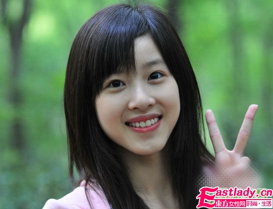 腹有詩(shī)書(shū)氣自華 ＂奶茶妹妹＂清純?cè)煨? border=