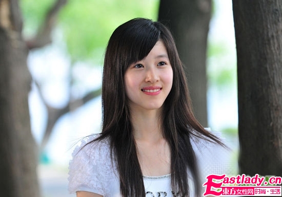 腹有詩(shī)書(shū)氣自華 ＂奶茶妹妹＂清純?cè)煨? border=