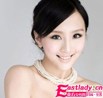 空調(diào)房里如何改善干燥肌膚