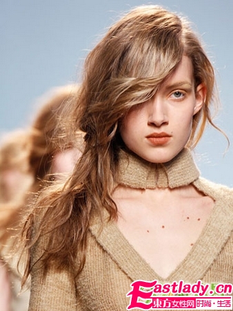 馬尾新花樣 8大經典馬尾發(fā)型