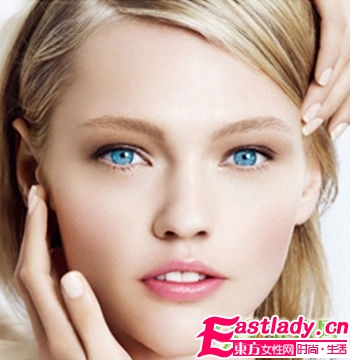 早上起床后水腫怎么辦呢