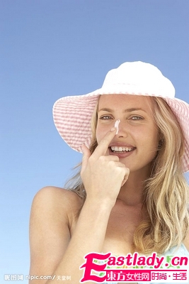 防曬霜越用皮膚越黑越差