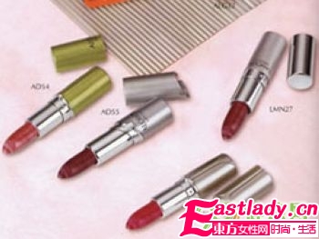 挑選適唇膏的2個(gè)注意