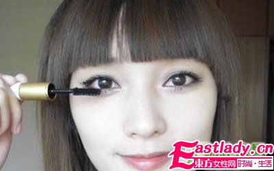 時(shí)尚范兒 小煙熏妝美麗真人秀