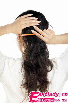 用鉛筆盤發(fā)的方法 簡單實用