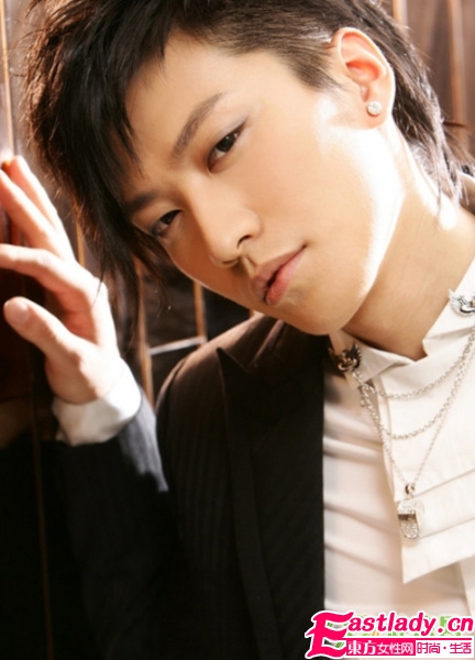 愛化妝的男星們