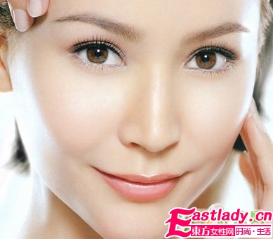 巧用化妝水 T區(qū)去油U區(qū)保濕