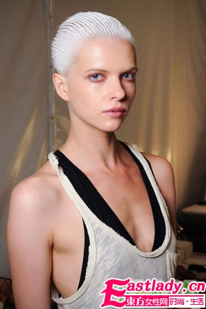 2012春夏潮流 另類新潮彩發(fā)