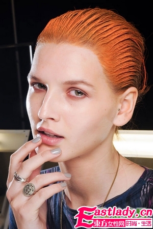 2012春夏潮流 另類新潮彩發(fā)