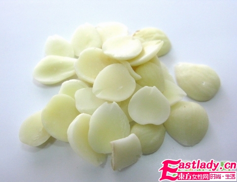 臉上長(zhǎng)斑怎么辦 12招祛斑