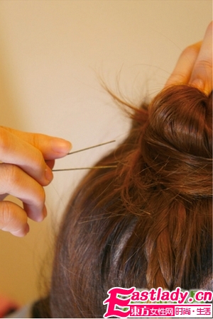3種日式丸子頭扎法 看發(fā)量選擇