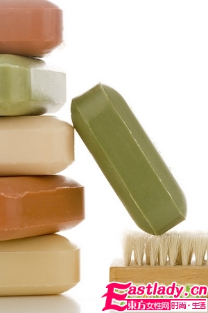 讓肌膚越來(lái)越糟的護(hù)膚方法