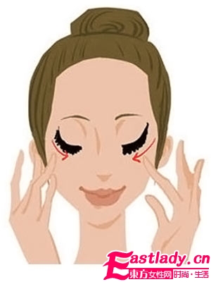 讓眼霜效果翻倍的涂抹方法