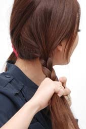 超時(shí)尚的麻花辮盤(pán)發(fā)