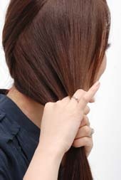 超時(shí)尚的麻花辮盤(pán)發(fā)