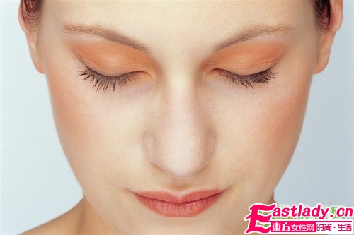 10條實(shí)用夜晚美容護(hù)膚小秘籍