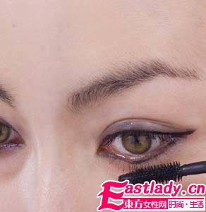 永不失敗的刷睫毛方法