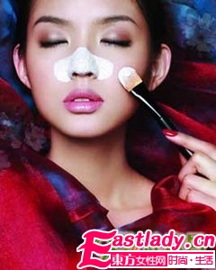 5大去黑頭誤區(qū) 鼻子變草莓