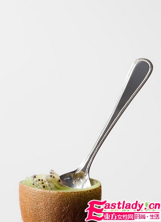 秋冬季節(jié)讓你一定變白的水果