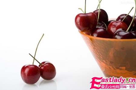 秋冬季節(jié)讓你一定變白的水果