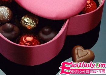巧克力能對(duì)抗女人皮膚氧化衰老