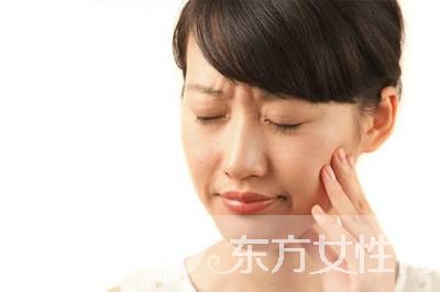 揭密牙周炎的癥狀 一經(jīng)發(fā)現(xiàn)及時(shí)治療