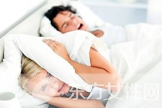 睡覺打鼾的原因 防止打呼嚕的9大妙招
