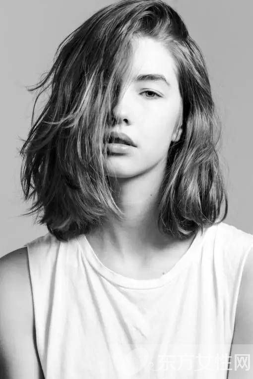 長白發(fā)的原因竟然是因為這個 學(xué)會這幾招輕松搞定白發(fā)