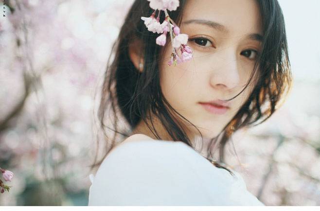 落枕怎么辦因?yàn)槭裁丛? 四個(gè)方法叫你輕松解決