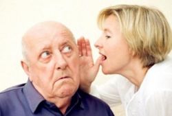 老人聽力下降怎么辦 要怎么預(yù)防跟治療