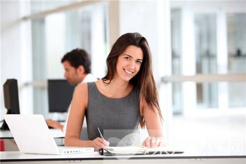 白領(lǐng)養(yǎng)生知識(shí) 十個(gè)小方法讓你忙并健康著