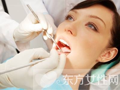 揭密牙周炎的癥狀 一經(jīng)發(fā)現(xiàn)及時(shí)治療