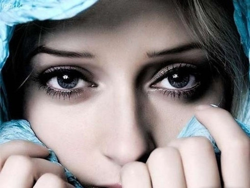 眼睛里有紅血絲 當(dāng)心眼球疾病找上你