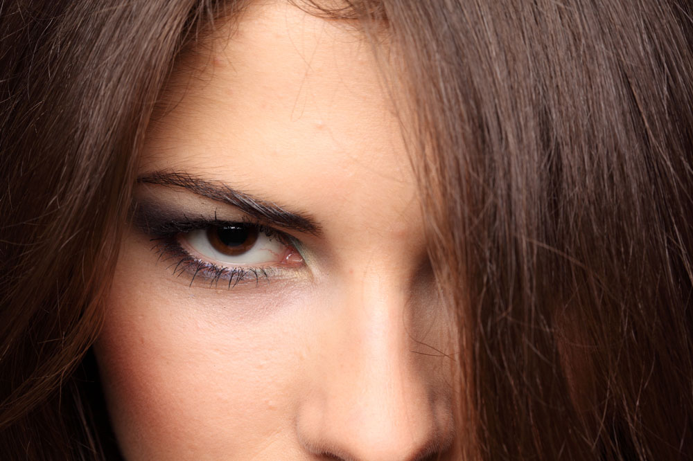 眼睛里有紅血絲 當(dāng)心眼球疾病找上你