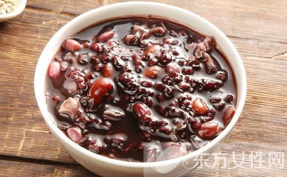 女人補(bǔ)血益氣可以吃什么粥 這5款粥正合適