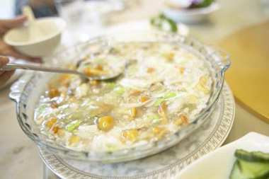 女性冬季美容養(yǎng)顏粥 喝出水嫩女人